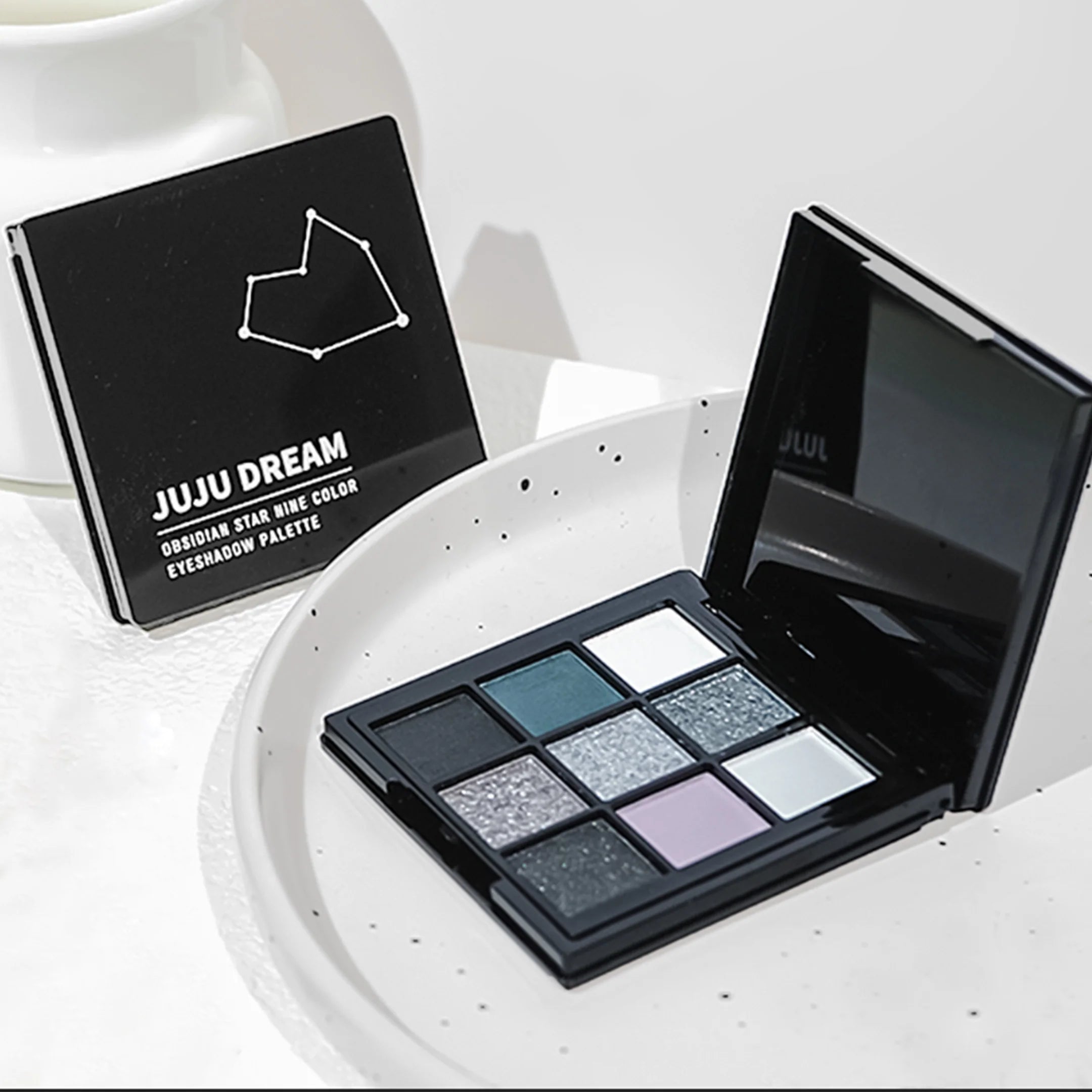 9-Shade Smoky Eyeshadow Palette