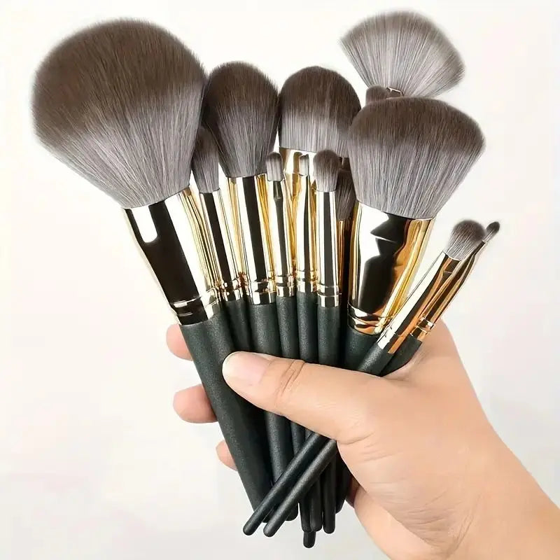 Makeup Brush Set – Soft, Fluffy, Professional Cosmetic Brushes for Foundation, Powder, Eyeshadow, and Blending