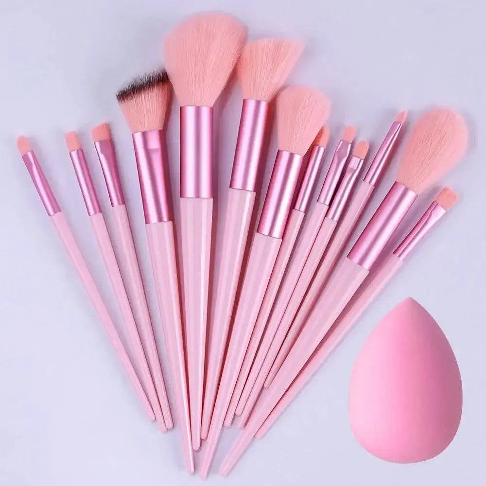 Makeup Brush Set – Soft, Fluffy, Professional Cosmetic Brushes for Foundation, Powder, Eyeshadow, and Blending