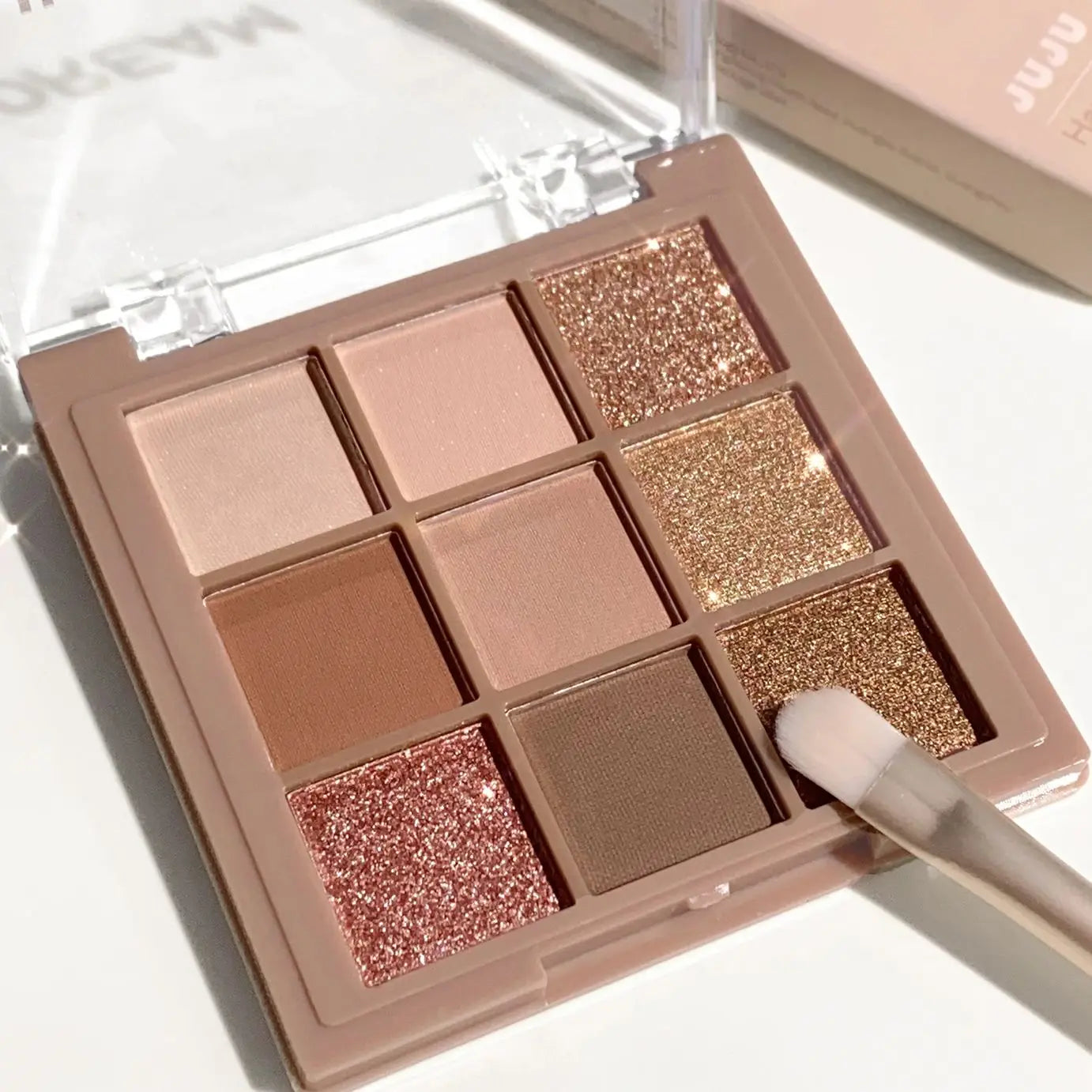 Multi-Color Eyeshadow Palette - Long-Wear Shimmer Finish